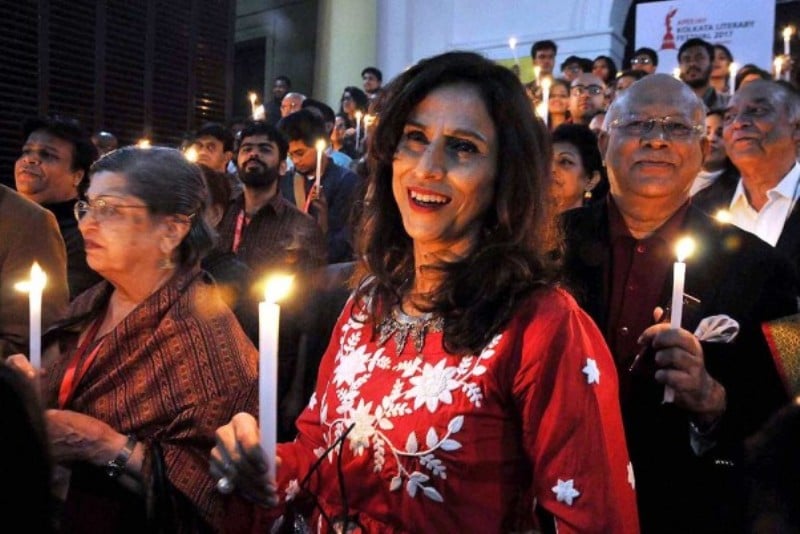 Shobhaa De while participating in a candlelight vigil on the closing day of Kolkata Literary Festival-2017, in Kolkata