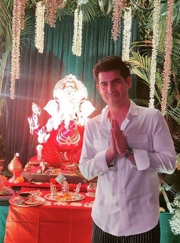 Omkar Kapoor with an idol of lord Ganesha