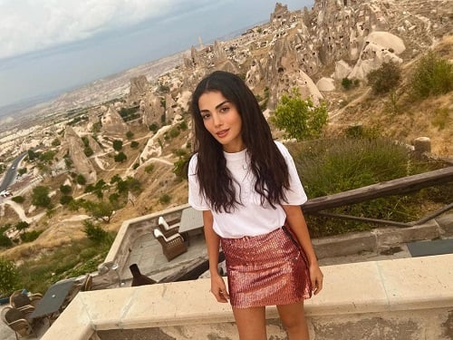 Özge Yağız during her vacation