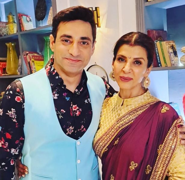 Pankaj Bhatia with his co-star Anita Raj on the sets of the Hindi TV series titled 