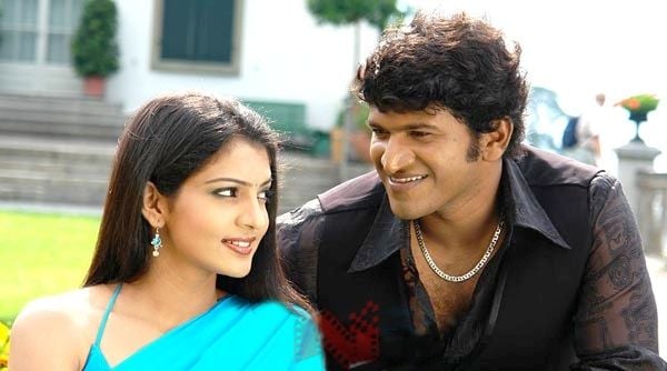 Parvathy Thiruvothu in the film 