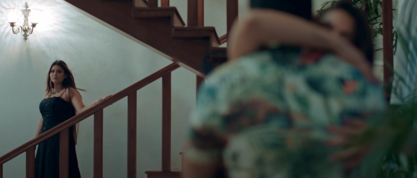 Payal with Armaan in the song Mera Ni Hoya