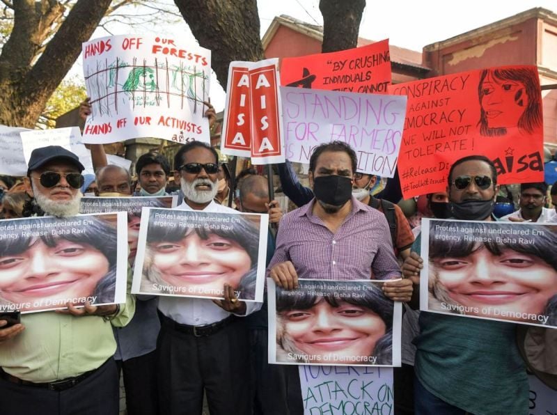 People protesting against the arrest of climate activist Disha Ravi