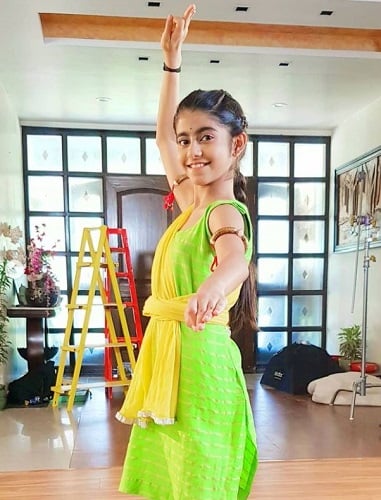 Perry Chhabra performing kathak