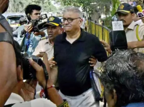 Peter Mukerjea after being arrested by the police