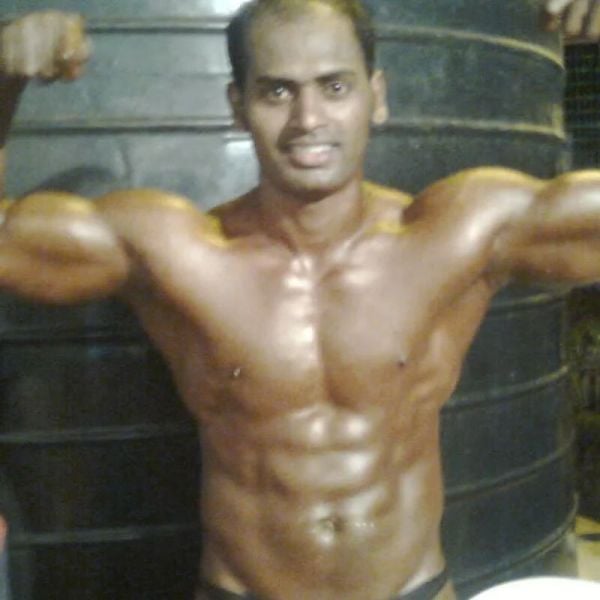 Photo of Amin Khan during his early days