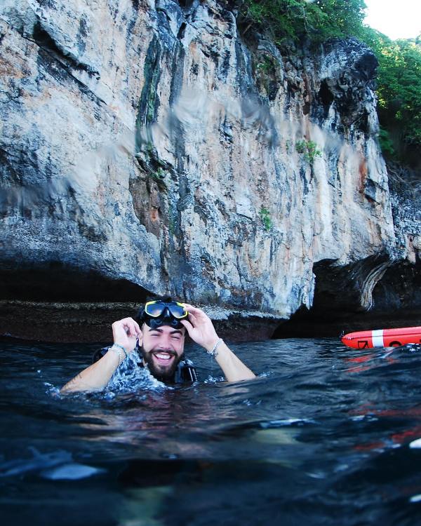 Photo of Sammy Root while doing scuba diving