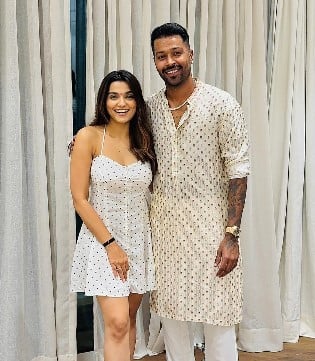 Prachi Solanki with Hardik Pandya