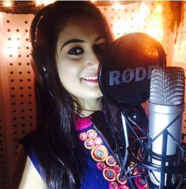 Pragya Mishra as a radio jockey