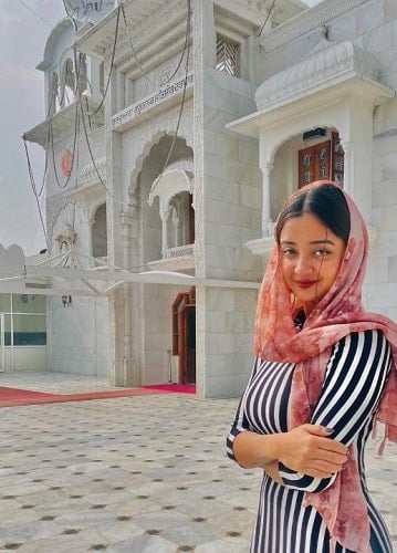 Pranjali Singh Parihar in a gurudwara