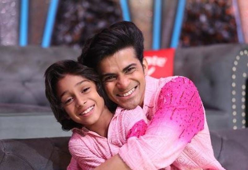 Pratik Utekar with Aditya Patil on the sets of the dance reality Show Dance Deewane Juniors (2021)