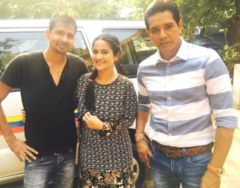 Pratiksha Jadhav with the cast of Crime Petrol