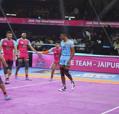 R Guhan while playing a Kabaddi match during Pro Kabaddi League