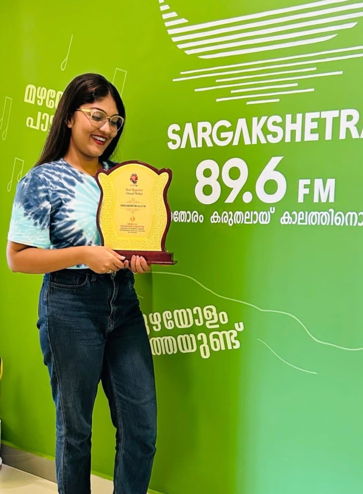 RJ Bincy with her best reporter award