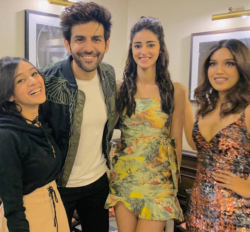 RJ Mahvash with Kartik Aryan, Ananya Pandey, and Bhumi Pednekar (left to right)