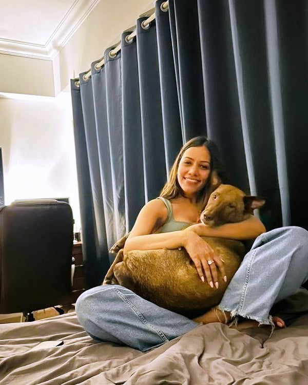 Ragini Das with her pet Jimmy