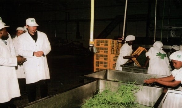 Rahim Al-Hussaini at Friboken Ltd, a bean-processing and fresh vegetables canning plant, an IPS (Industrial Promotion Services) project in Thika (2002)