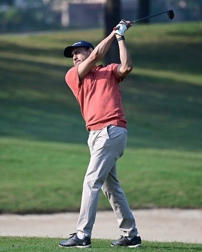 Rahul Kanwal playing golf