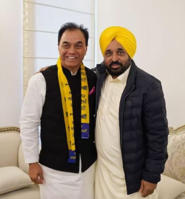 Raj Kumar Chabbewal after joining the Aam Aadmi Party (AAP) in the presence of CM Bhagwant Mann in Chandigarh