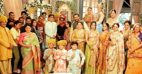 Rajan Shahi with the cast and crew of Yeh Rishta Kya Kehlata Hai