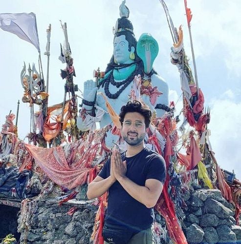 Rajat Sharma at lord Shiva temple