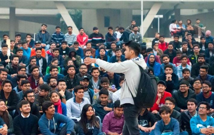 Rajat Sood briefing his team at Engifest DTU