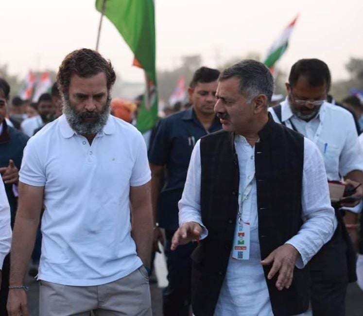 Rajesh Dharmani with Rahul Gandhi