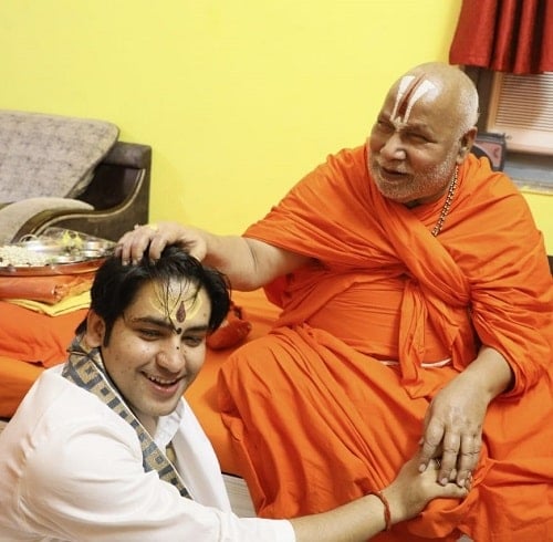 Rambhadracharya with Bageshwar Dham Sarkar