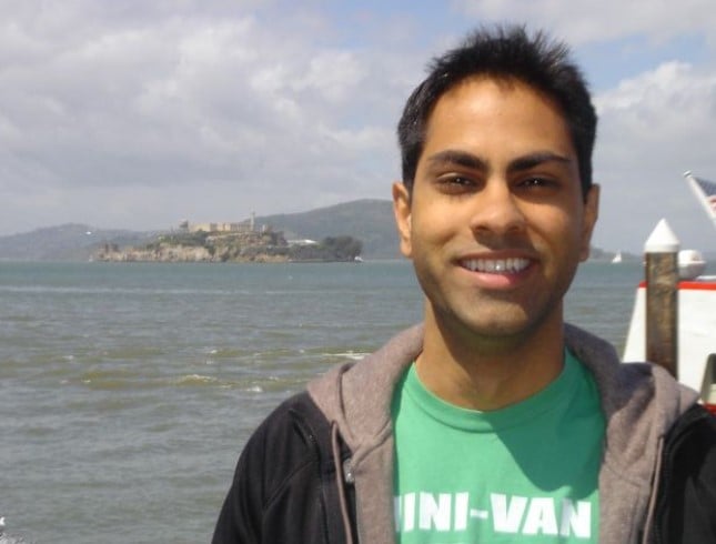 Ramit Sethi in his early 20s