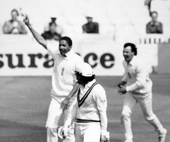 Ramiz Raja after getting dismissed against England in 1987