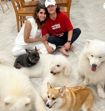 Rana Nadya with Ammad Mir and pets