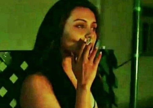Rani Mukerji smoking