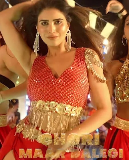 Ranjana Godara in a still from the music video of the Haryanvi song Chori Maar Dalegi by Fazilpuria