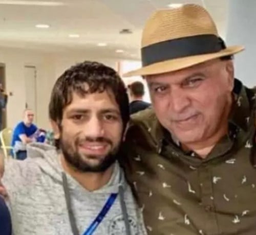 Ravi Kumar Dahiya with his mentor and coach, Satpal Singh
