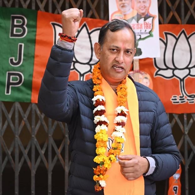 Ravinder Indraj Singh during election campaigning