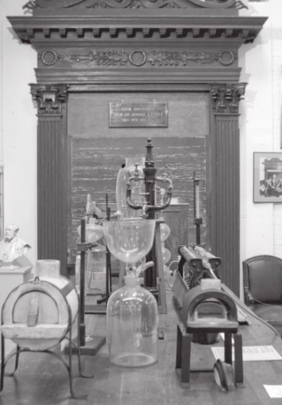 Reconstructed working place of August Kekule in the Museum for the History of Sciences