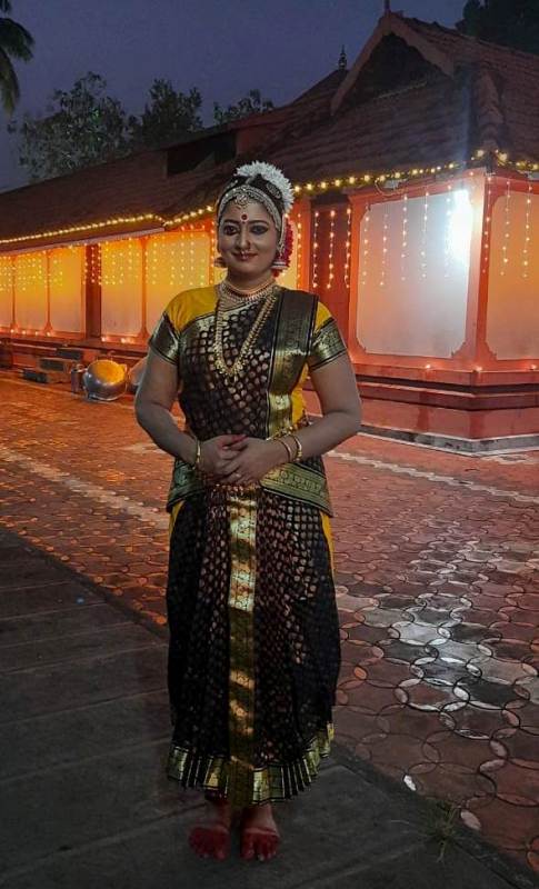 Renjusha Menon during a Bharatanatyam dance session