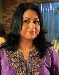 Renuka Israni in Bade Achhe Lagte hain