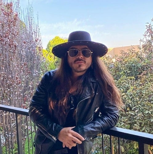 Rey Grupero during his vacation