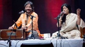 Roop Kumar Rathod and Sunali Rathod while Performing