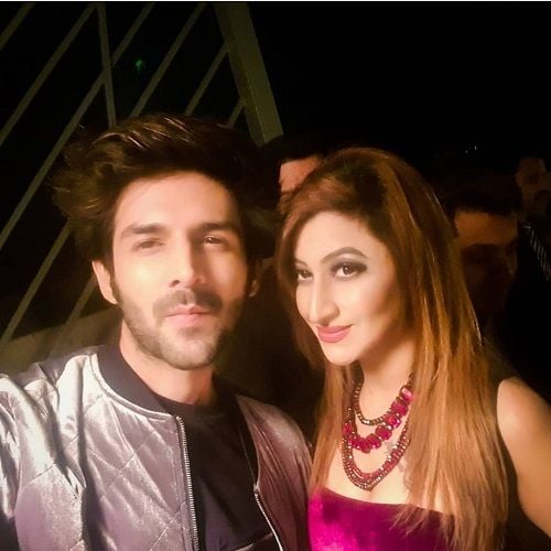 Roshni Kapoor with Kartik Aryan