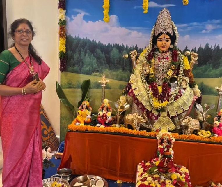 Rupa Gonuguntla performing Durga Pooja