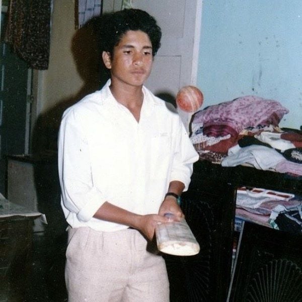 Sachin Tendulkar practicing at his home