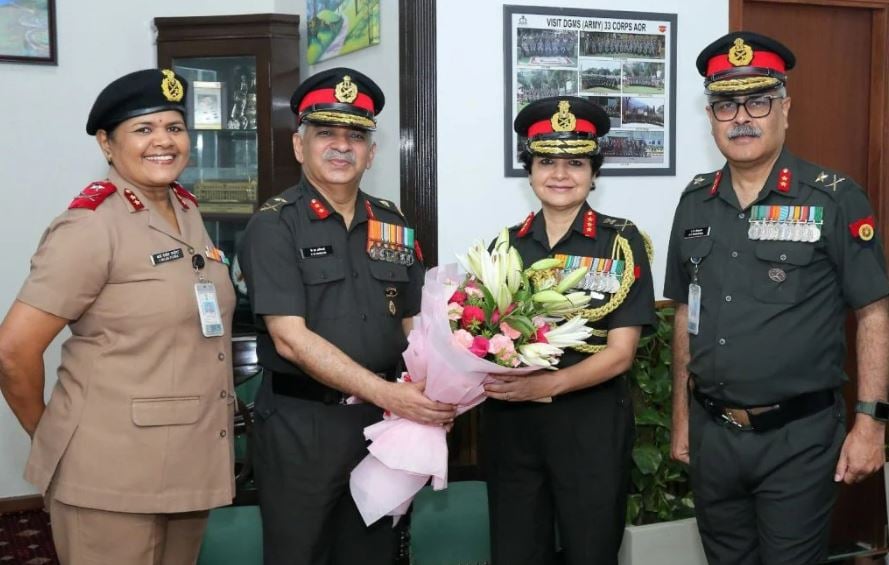 Sadhna Saxena Nair being welcomed as the Director of General Medical Services (Army)