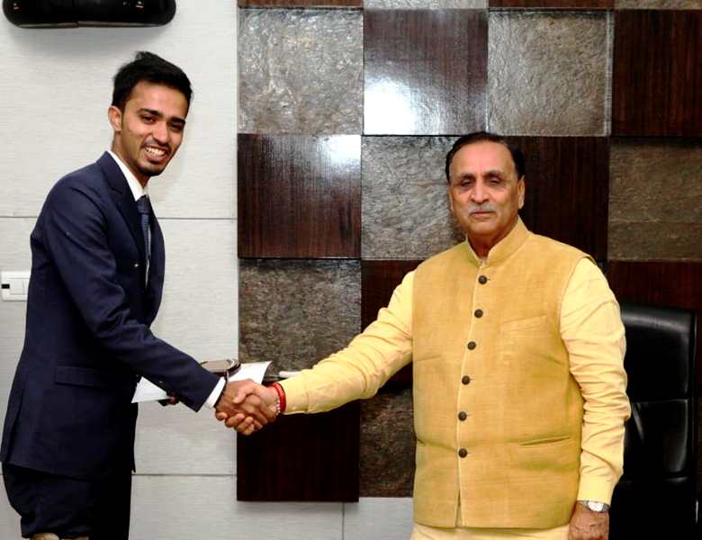 Safin Hasan with Gujarat CM Vijay Rupani