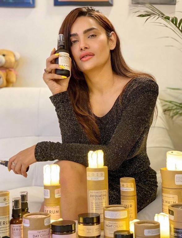 Sakshi Dwivedi endorsing Neemli