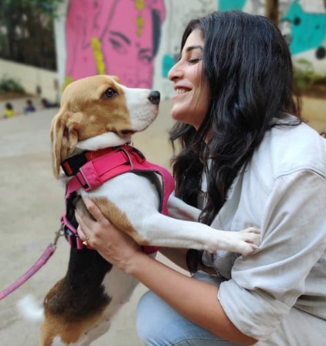 Saloni Batra posing with her pet dog Tequila