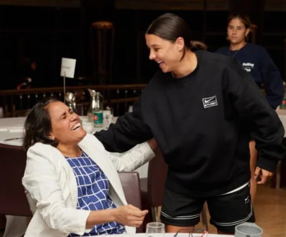 Sam Kerr with her idol, Cathy Freeman (left), during a meeting