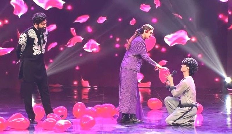 Samarpan Lama dancing with the Bollywood actress Sonali Bendre