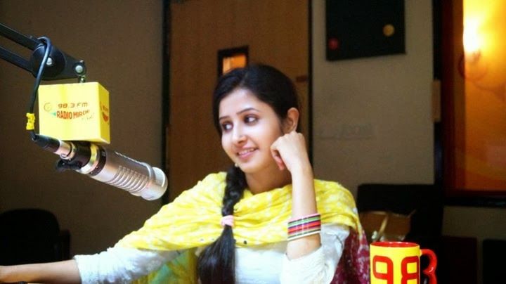 Sana Amin Sheikh as RJ